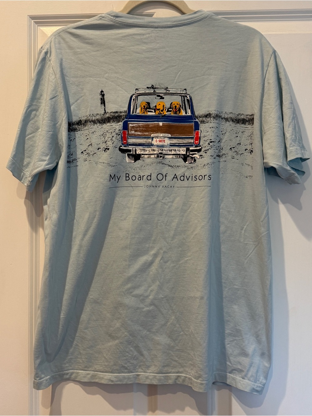 Johnny Vacay Martha's Vineyard T shirt golden retriever size medium